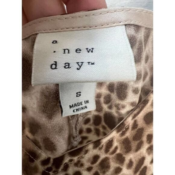 A New Day Animal Print Cami Top Small NWT‎ - Picture 7 of 7
